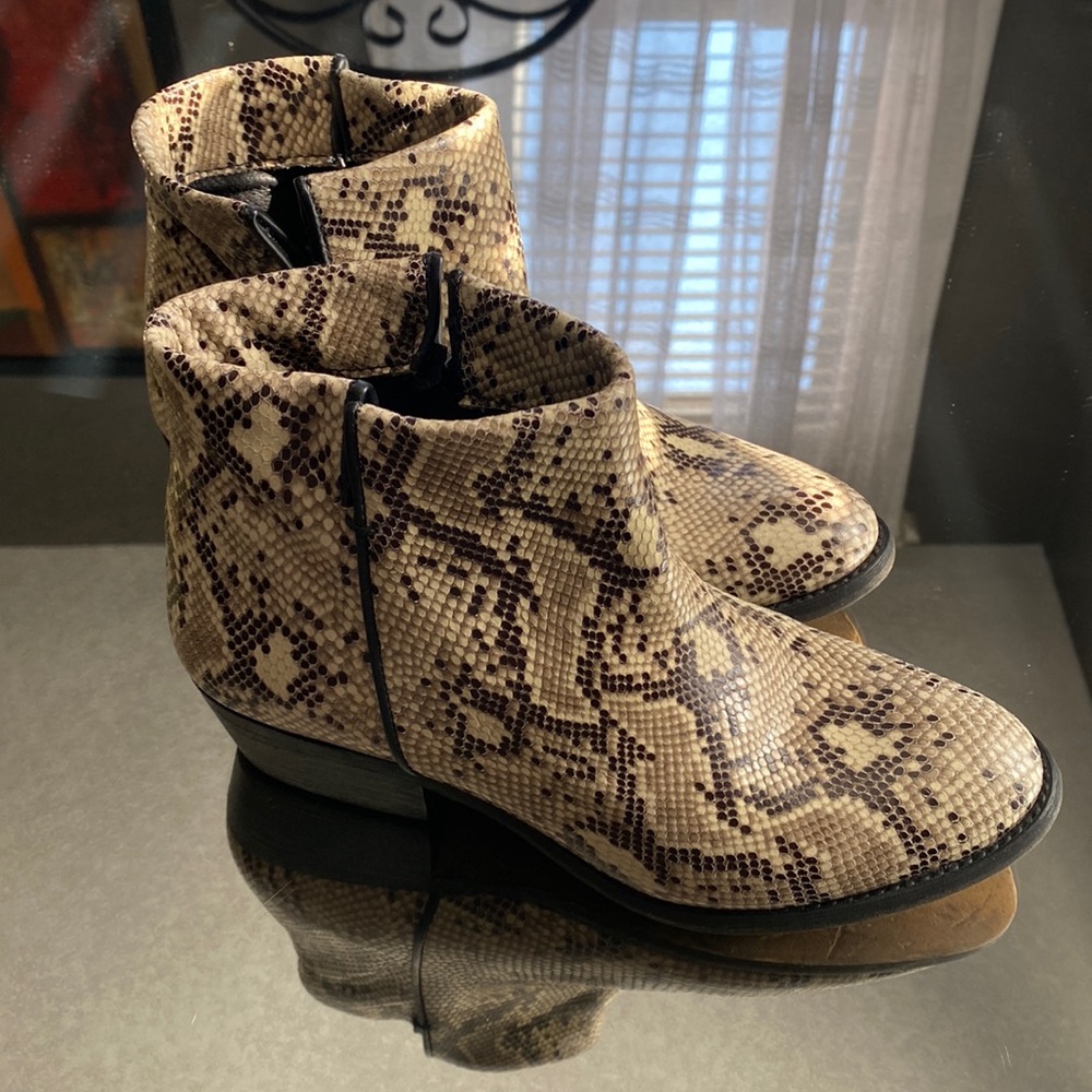 Artisans by Zigi Leather Lissa Python Booties, size 6.5